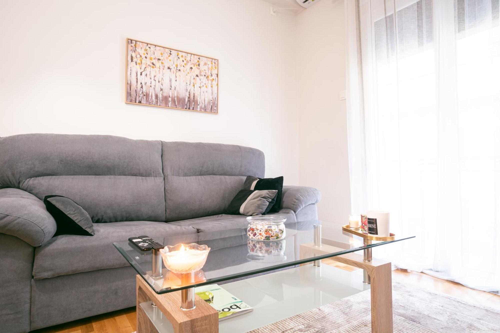 Apartment Spacious Comfortable - Gold Serenity *